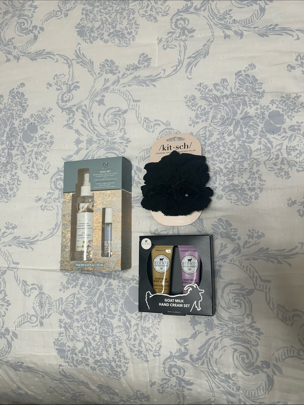 Kitsch, Dionis, and Yoga Care Set